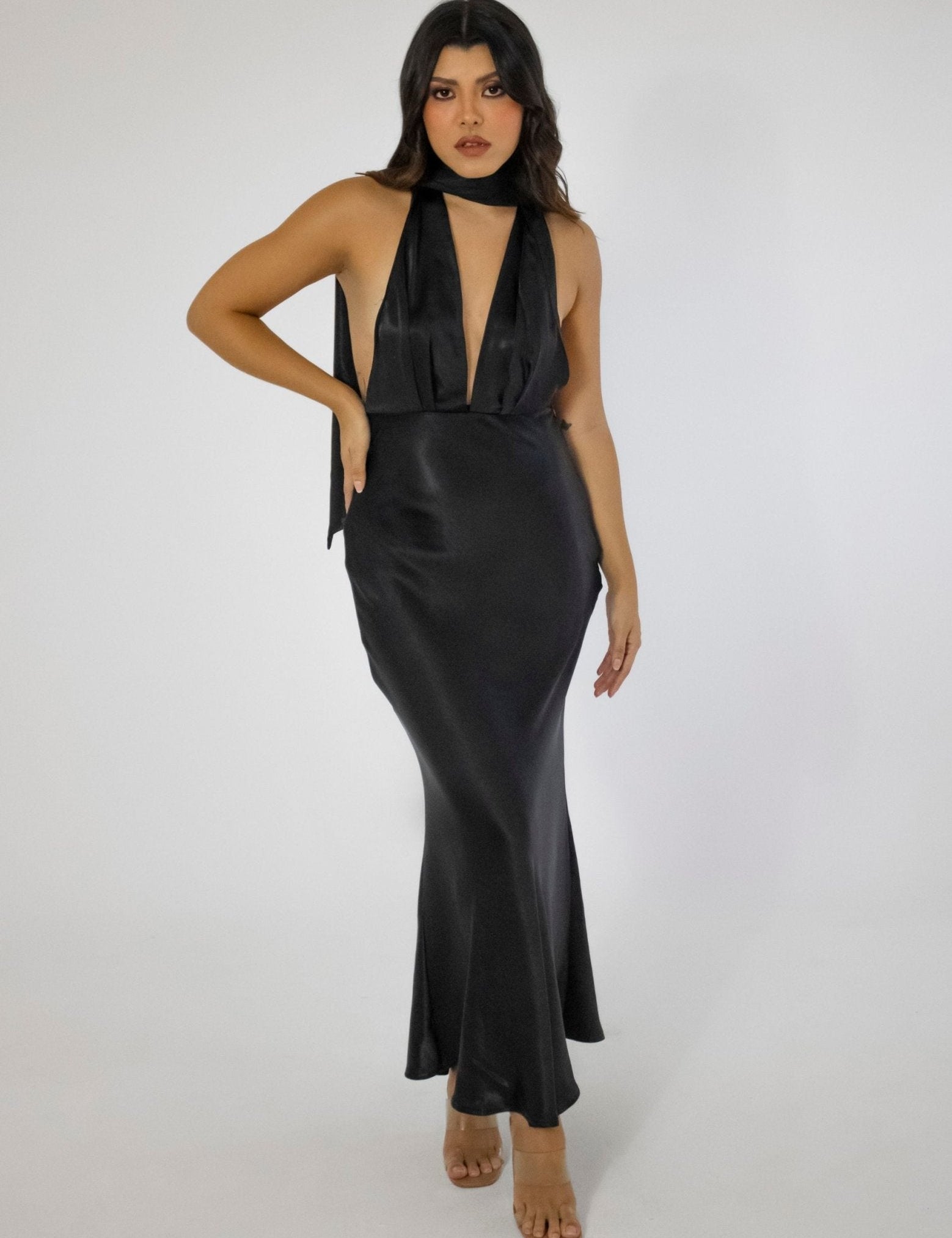 El poder del color negro: Looks y outfits - Cindel