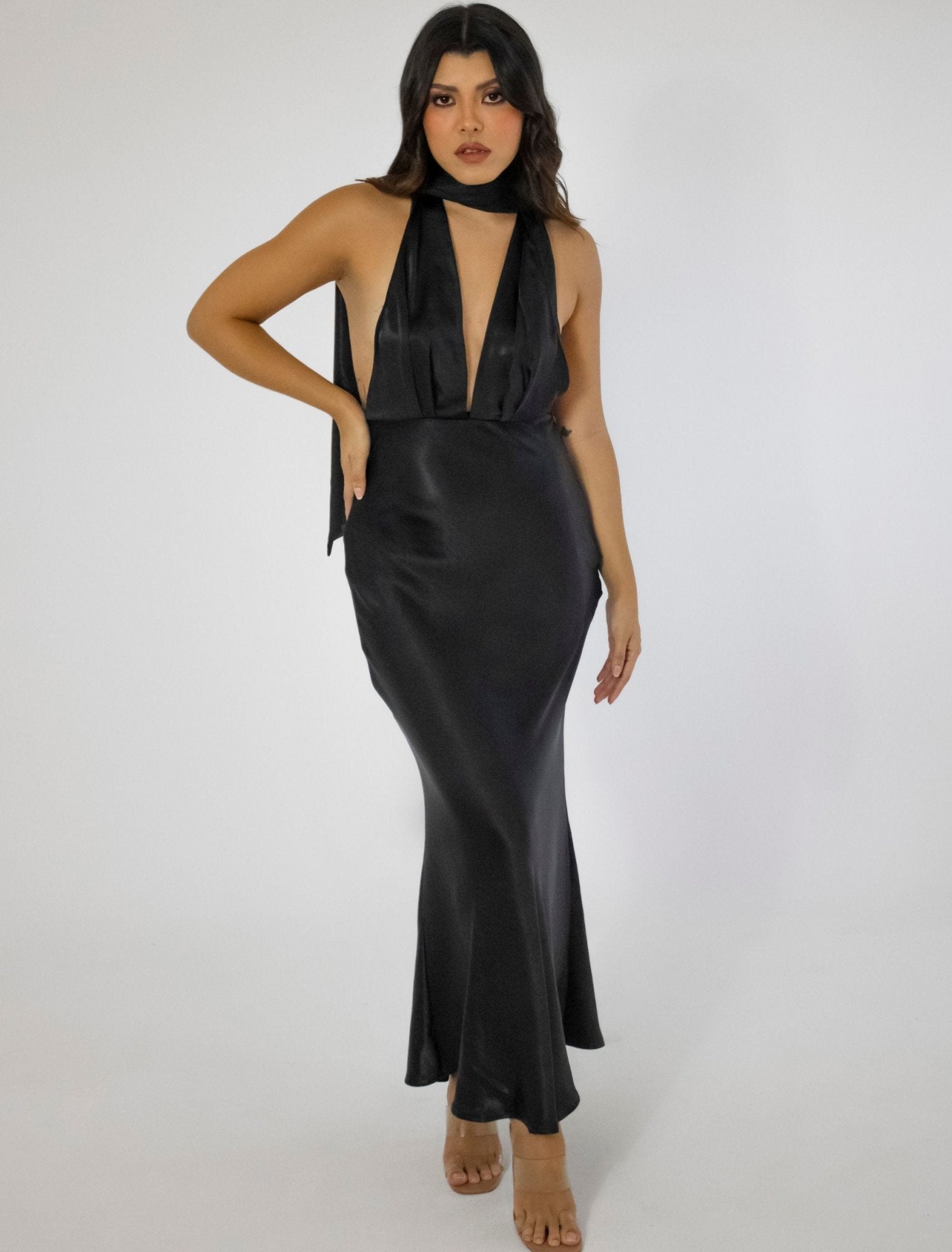 El poder del color negro: Looks y outfits - Cindel