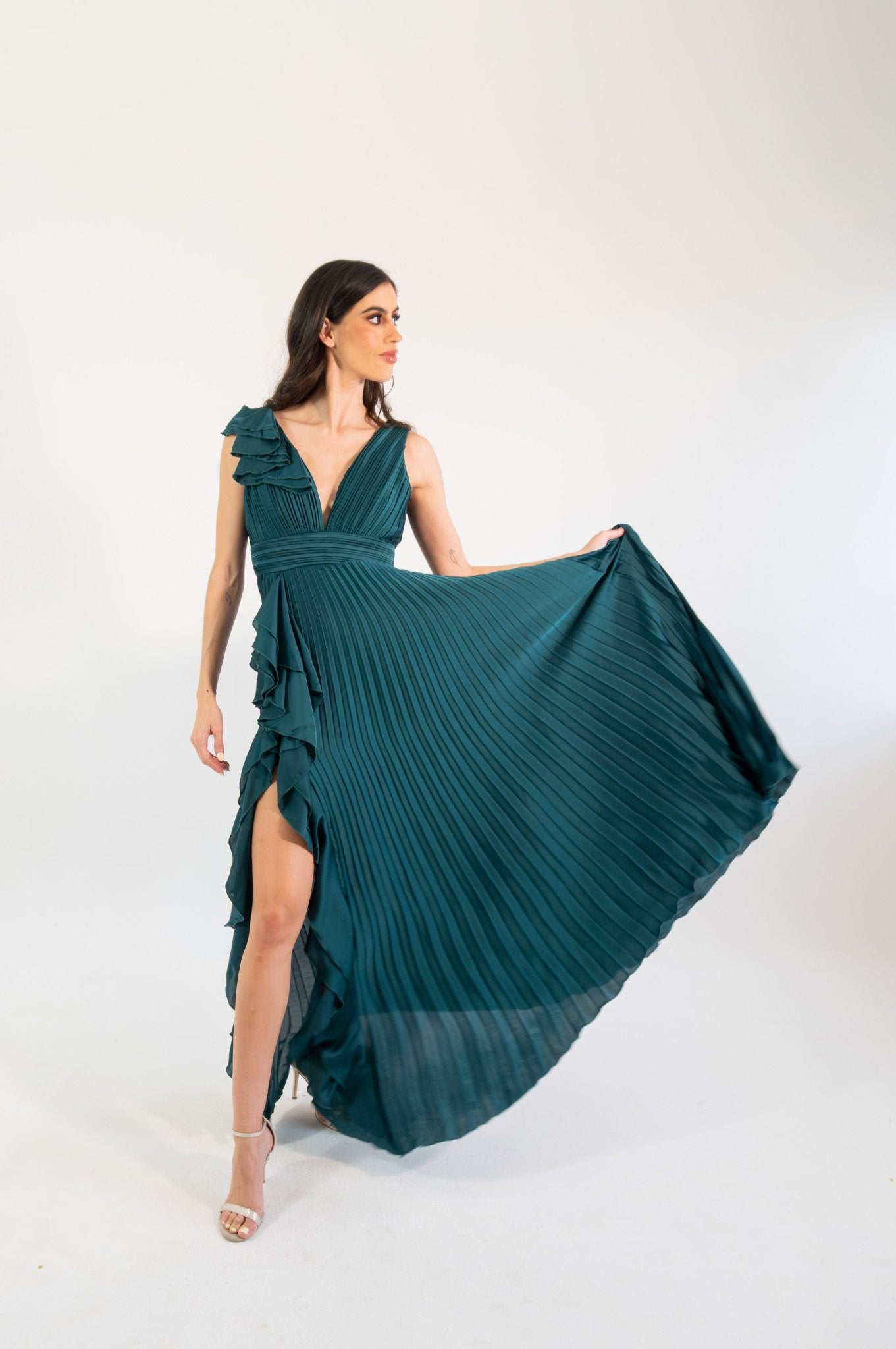 Dorota - verde satin - Cindel vestidos maxi, midi, mini, para toda ocasion, largos, de fiesta, de boda