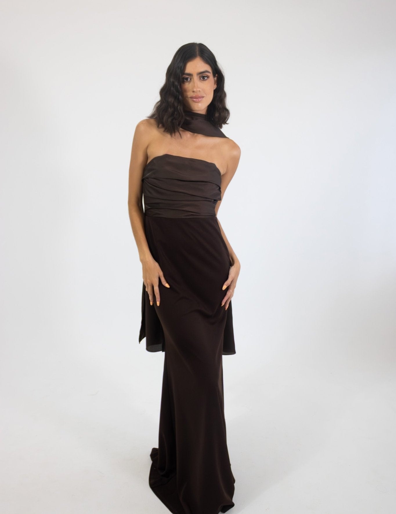 Estela - cafe - Cindel vestidos maxi, midi, mini, para toda ocasion, largos, de fiesta, de boda