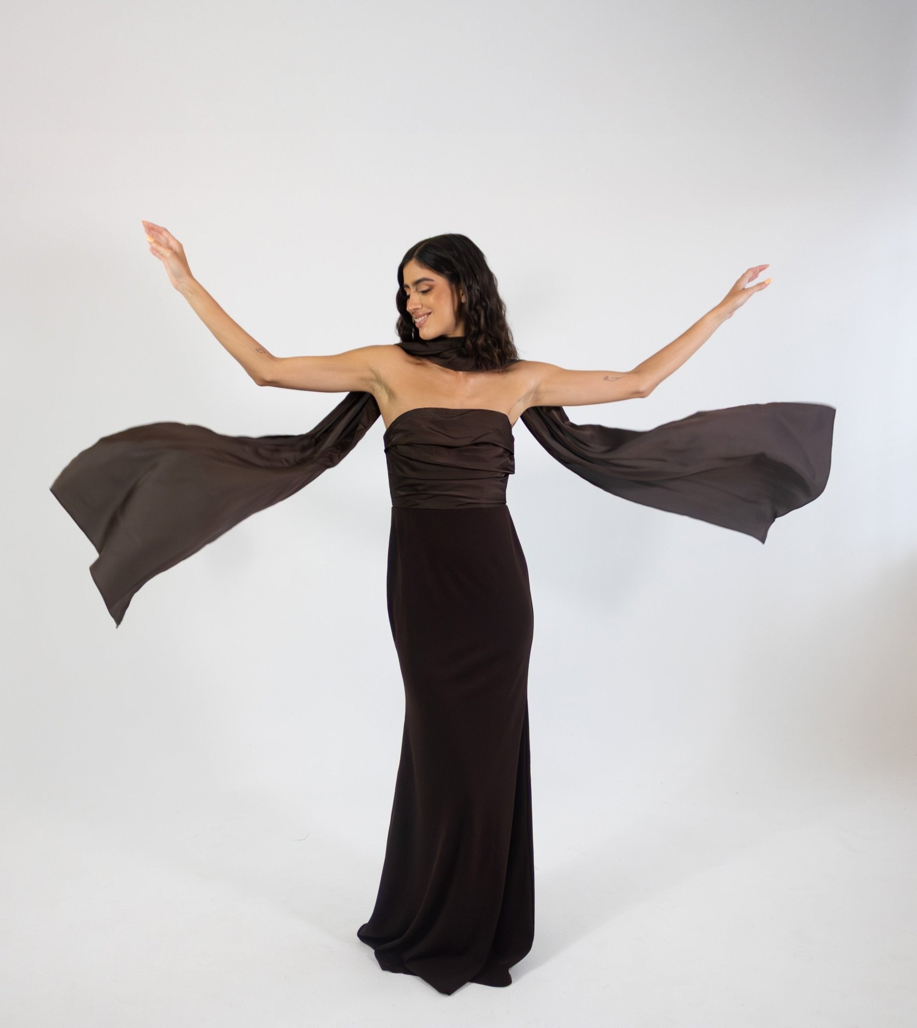 Estela - cafe - Cindel vestidos maxi, midi, mini, para toda ocasion, largos, de fiesta, de boda