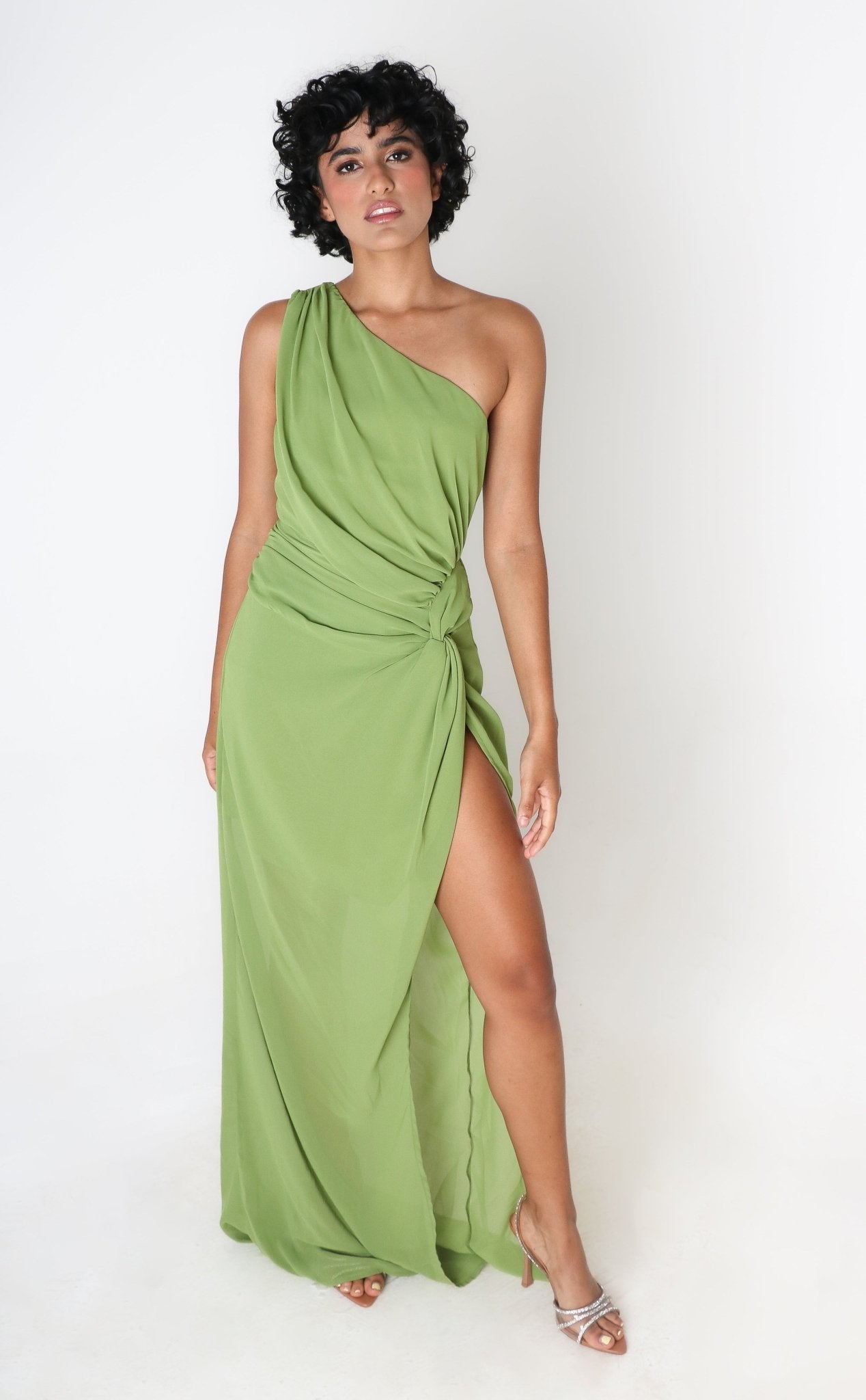 Layla - verde - Cindel vestidos maxi, midi, mini, para toda ocasion, largos, de fiesta, de boda