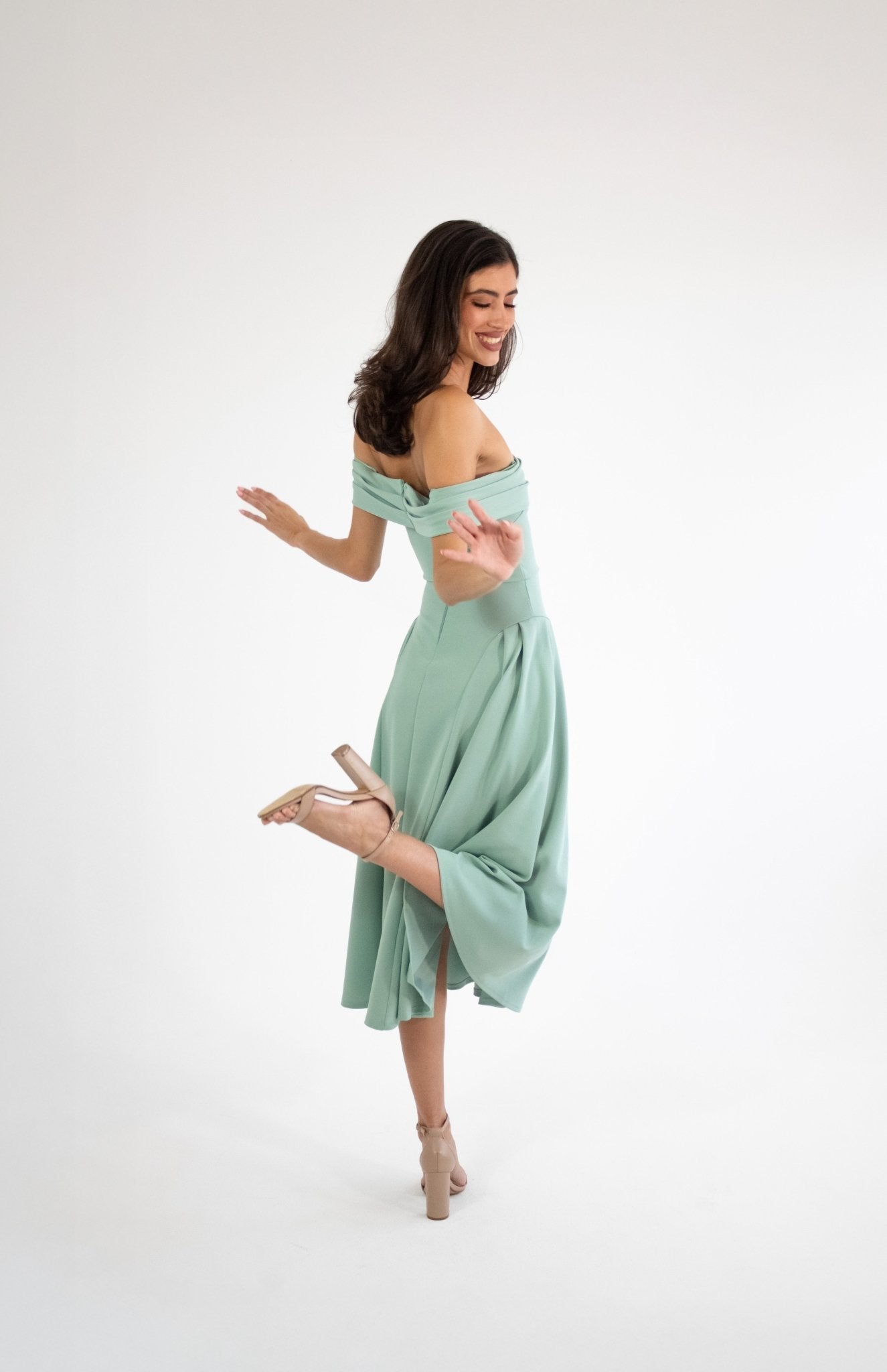 Lola - verde - Cindel vestidos maxi, midi, mini, para toda ocasion, largos, de fiesta, de boda