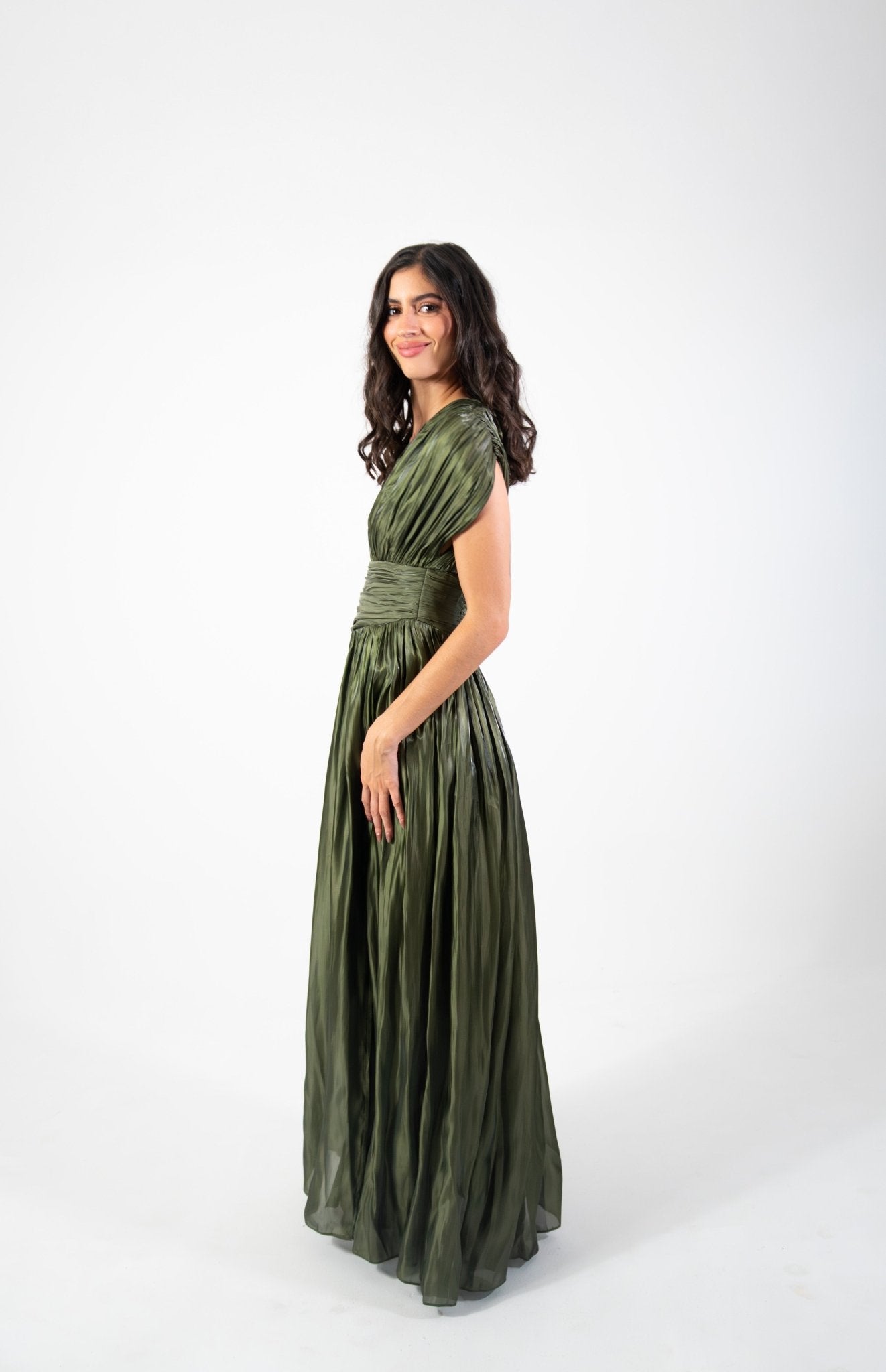 Regina - verde olivo - Cindel vestidos maxi, midi, mini, para toda ocasion, largos, de fiesta, de boda
