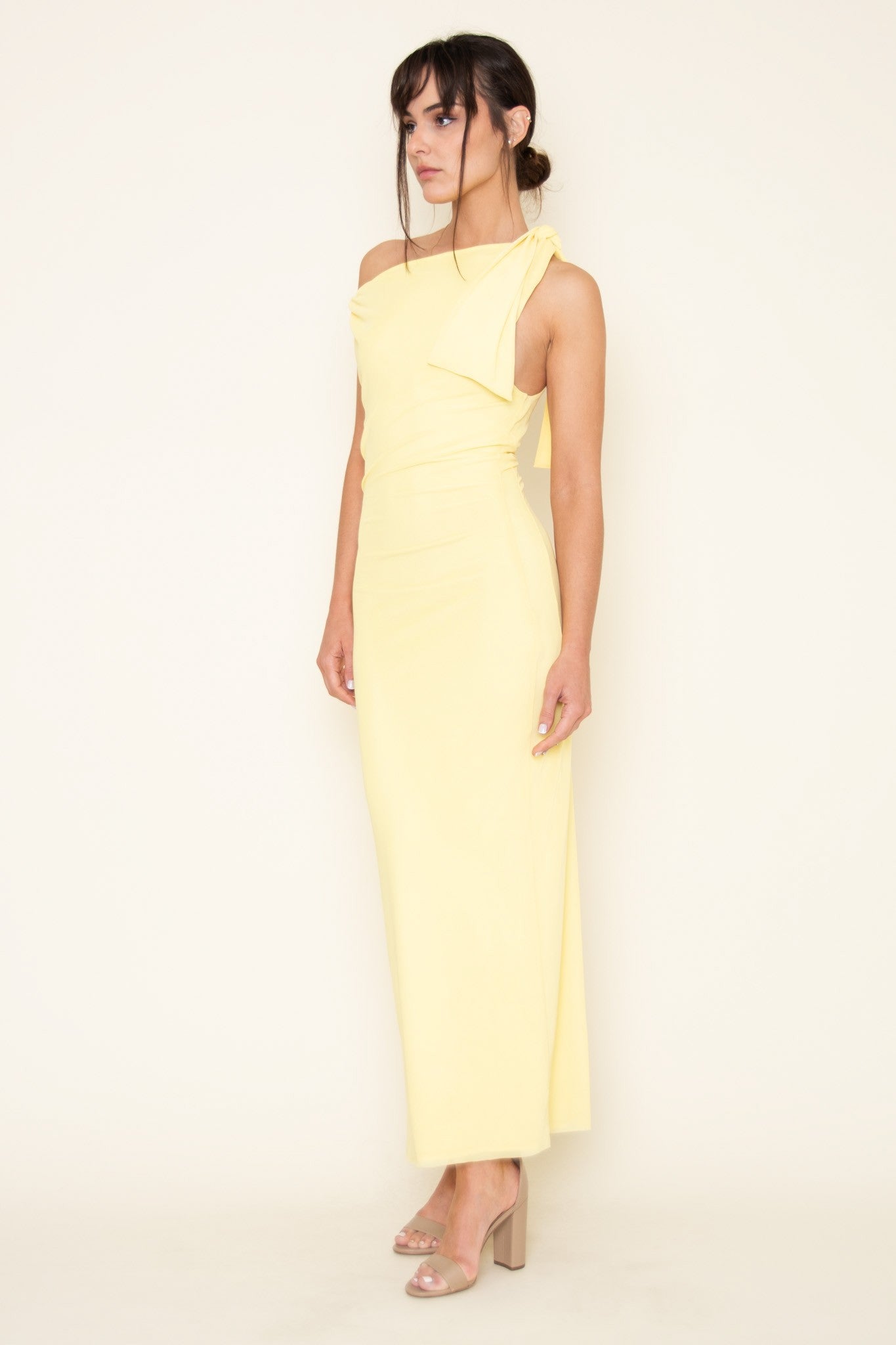 Titi - amarillo - Cindel vestidos maxi, midi, mini, para toda ocasion, largos, de fiesta, de boda