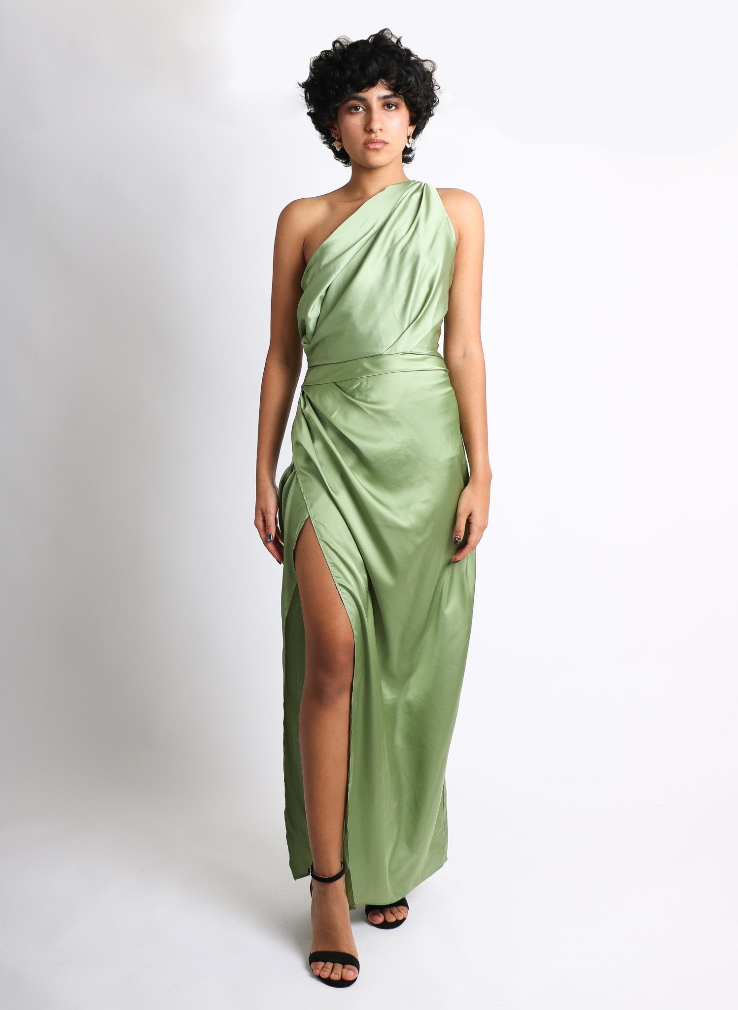 Vera - verde sage - Cindel vestidos maxi, midi, mini, para toda ocasion, largos, de fiesta, de boda
